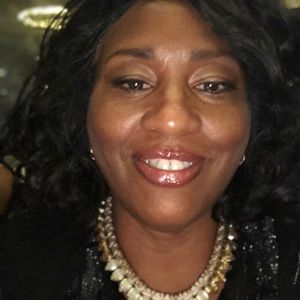 Meet your Posher, Valerie